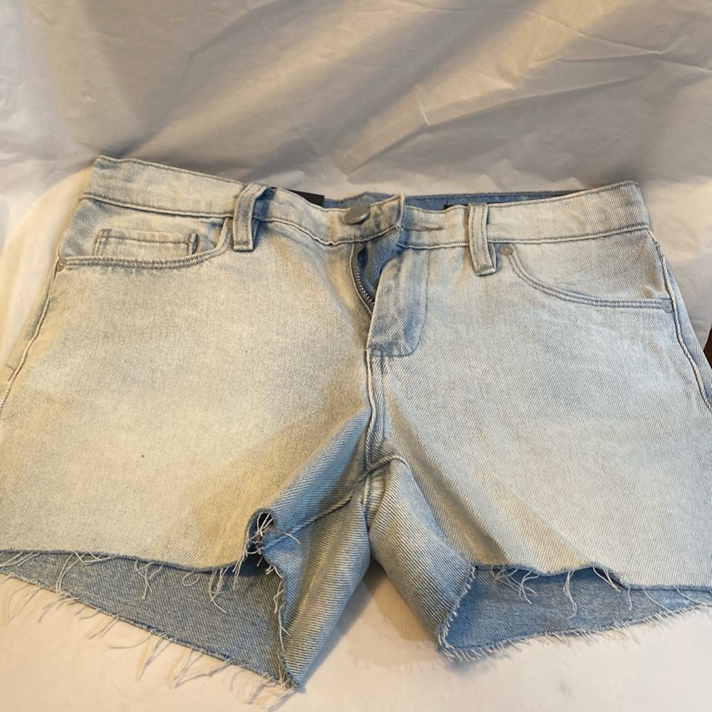 BLANKNYC roll up short
